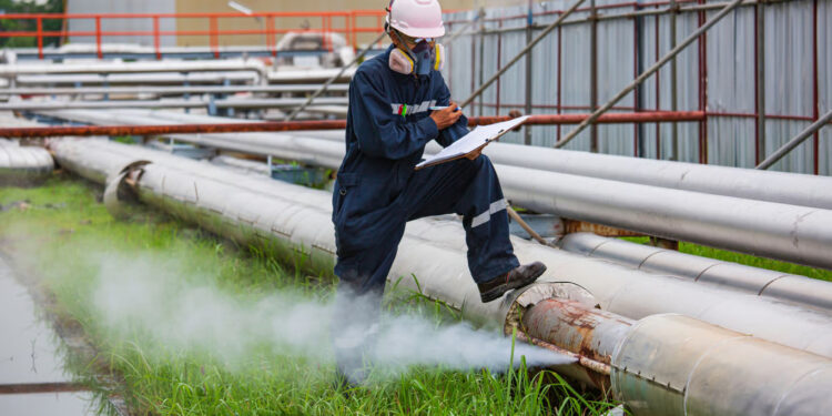 Lead with Confidence in Tank Integrity – Join PetroSync’s API 653 Training and Stay Compliant