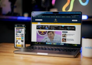 Lawak Kampus x Karaoke Manekineko: Official Merchandise Now Available!