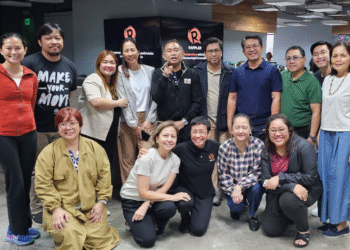 Philippine news groups launch public chat rooms to strengthen local journalism