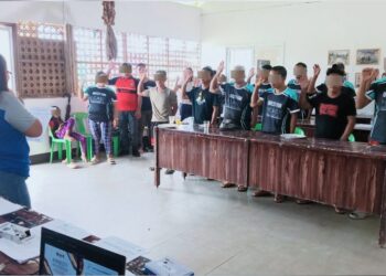 Former NPA Members in Samar Submit Applications to the National Amnesty Commission