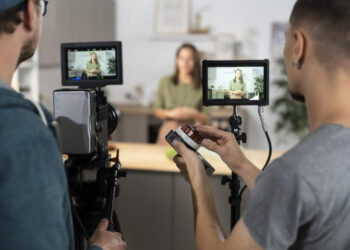 What Makes an Effective Motivational Speaker Today?